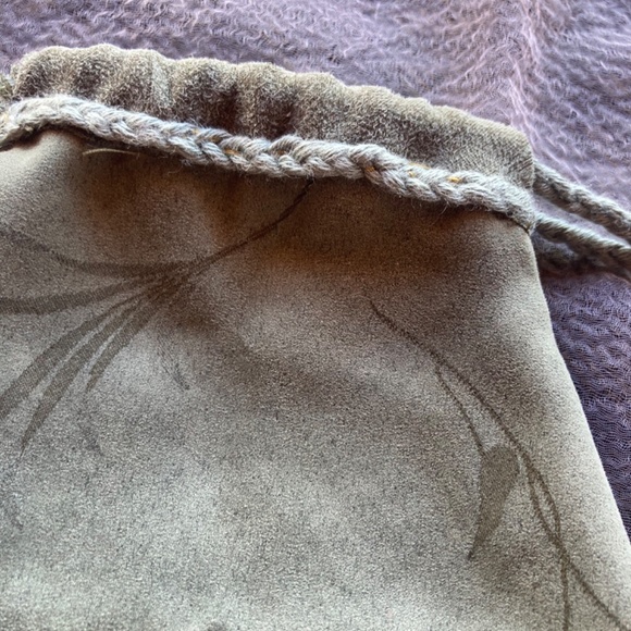 Upcycled handcrafted carry pouch Druid Celtic amulet - Picture 8 of 10